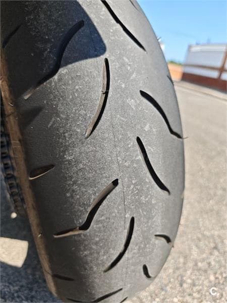 Suzuki GSR 600 – Vista 11