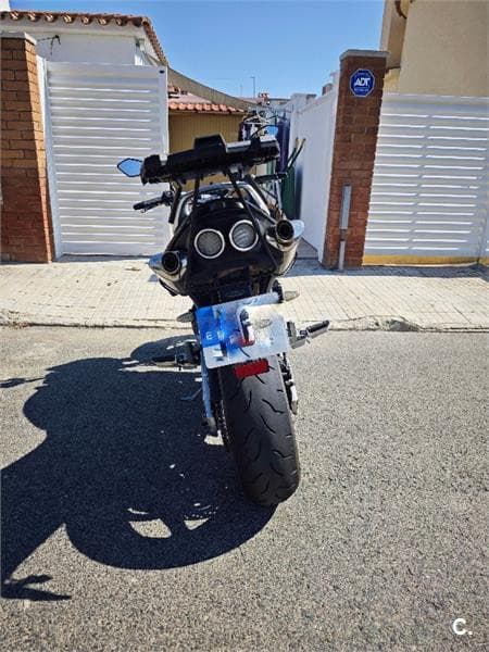 Suzuki GSR 600 – Vista 5