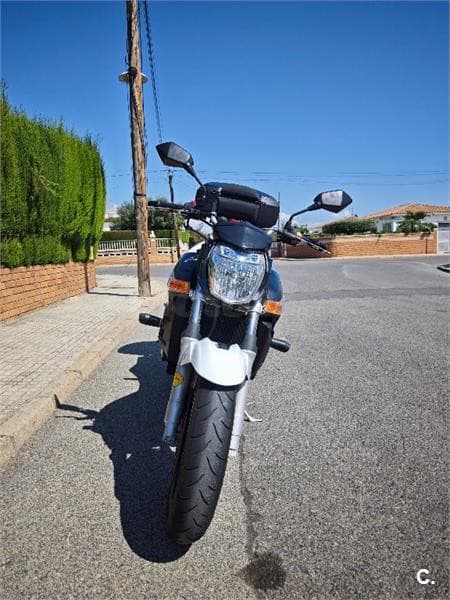 Suzuki GSR 600 – Vista 8