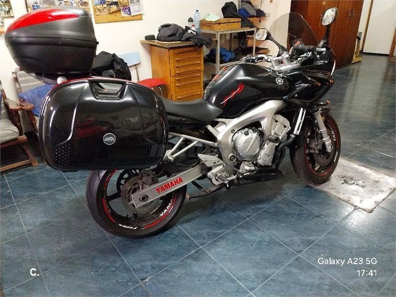 Yamaha FZ6 S – Vista 7