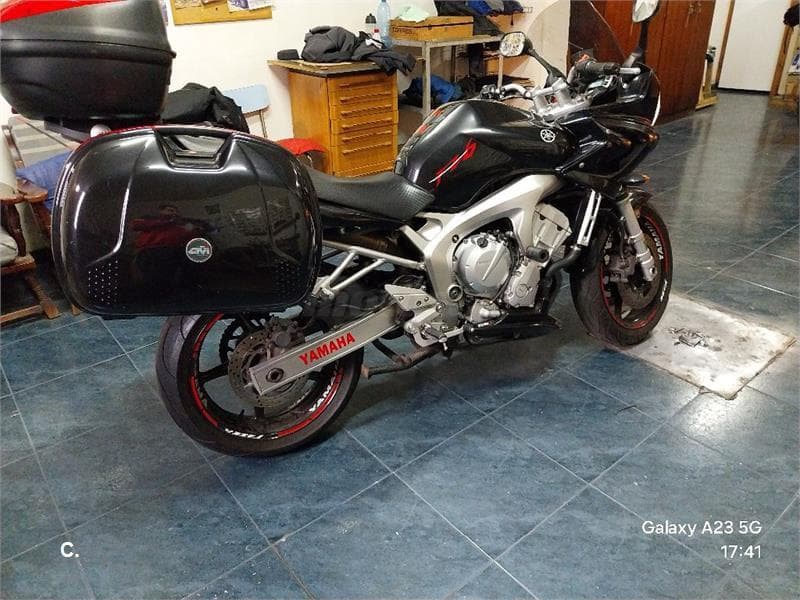 Yamaha FZ6 S – Vista 8