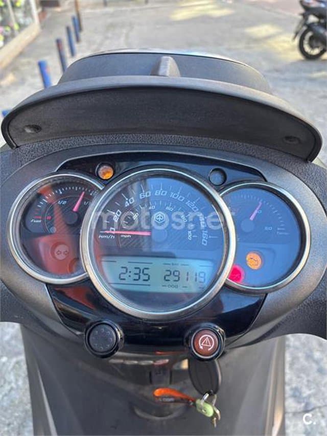 Piaggio Beverly 300 – Vista 5