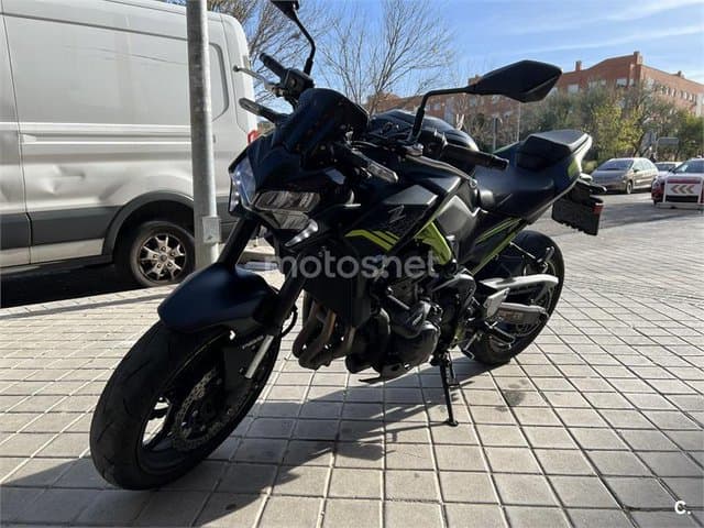 Kawasaki Z 900 – Vista 2