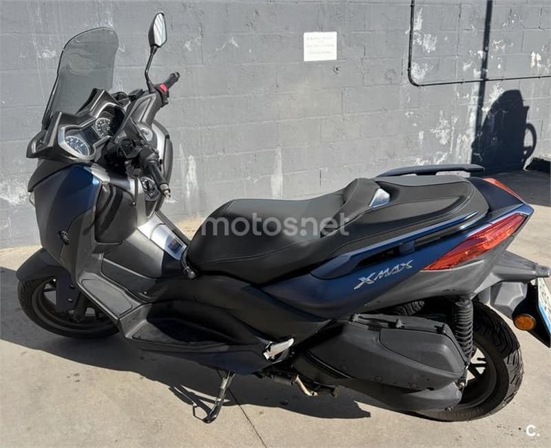 Yamaha XMAX 300 – Vista 1
