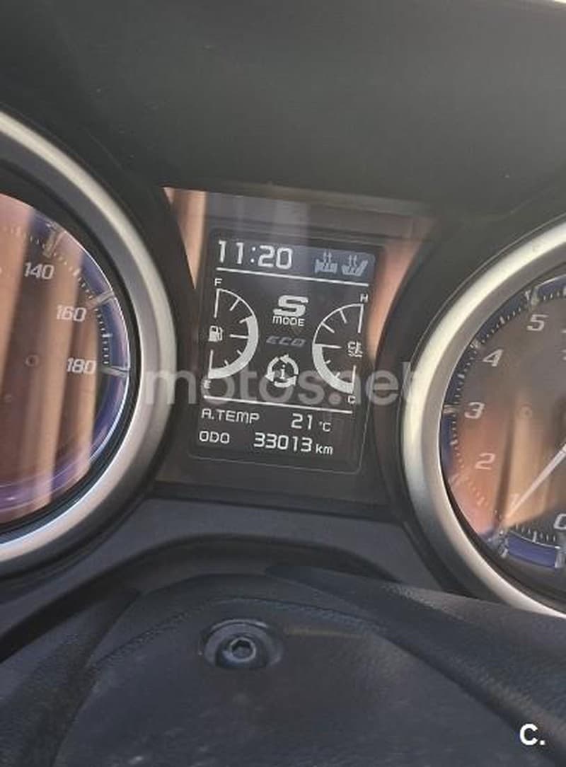 Yamaha TMAX – Vista 5