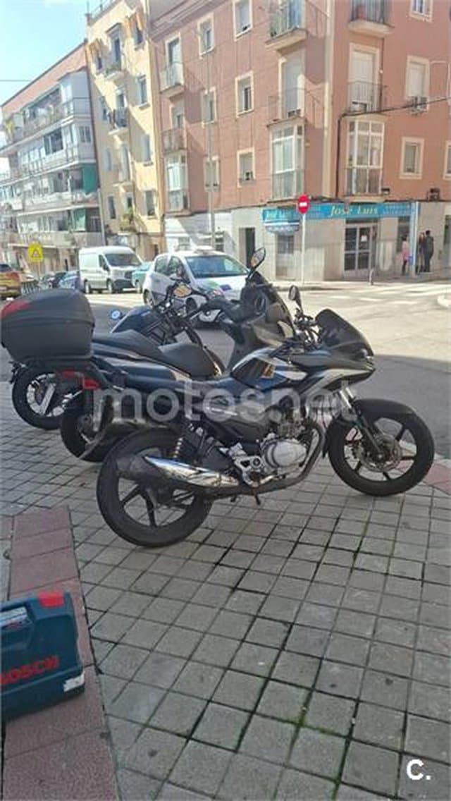 Honda CB 125 – Vista 1