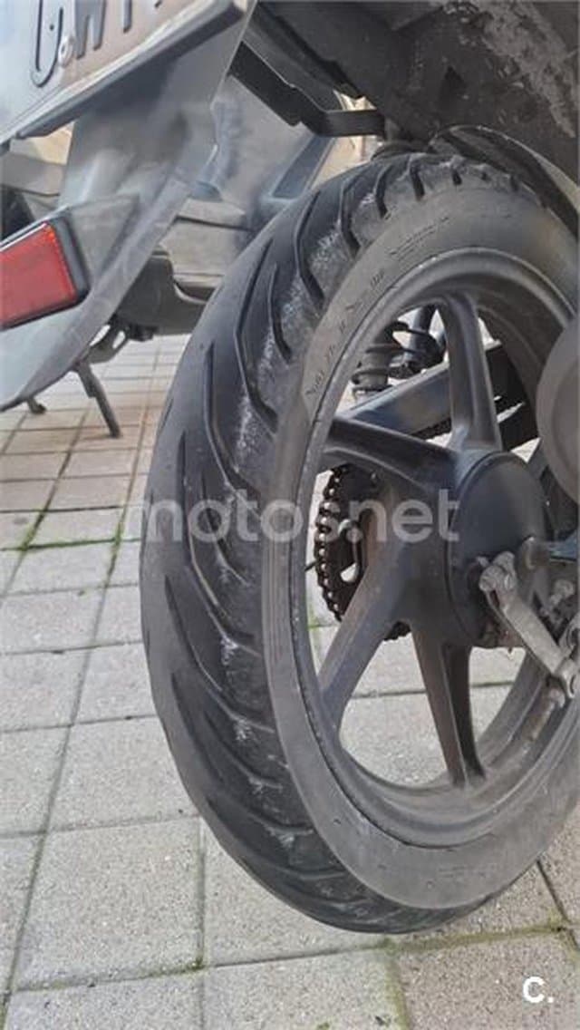 Honda CB 125 – Vista 2