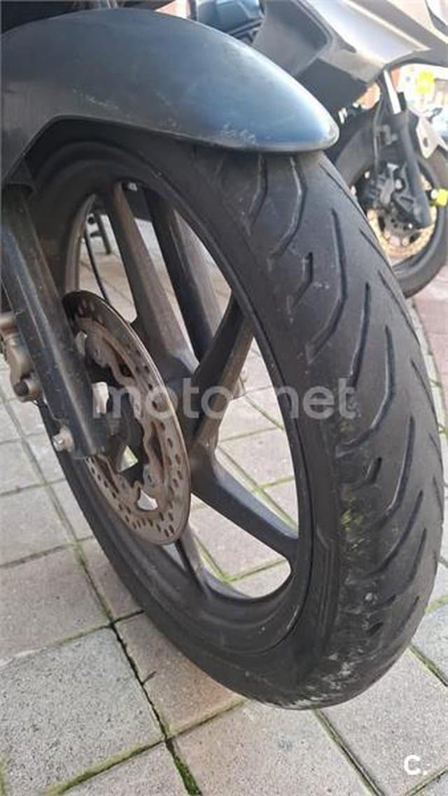 Honda CB 125 – Vista 3