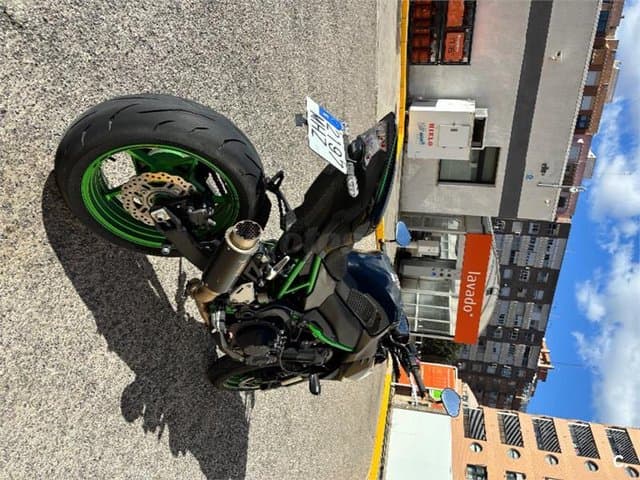 Kawasaki Z900RS 8000 € 2023 Valencia - 4