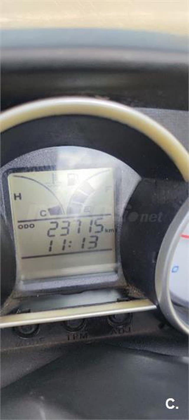 Kymco Super Dink 125i – Vista 3