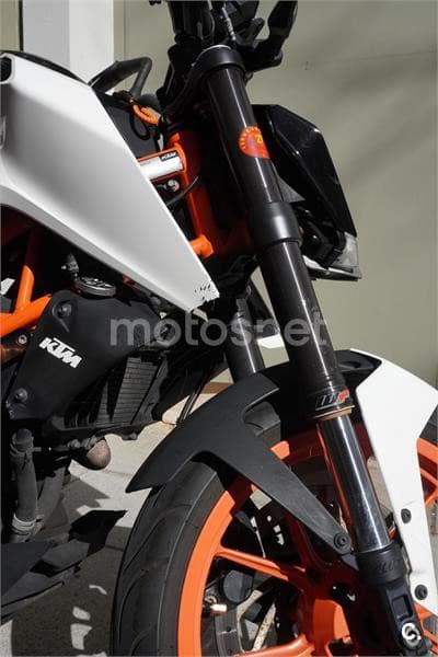 KTM 390 – Vista 1