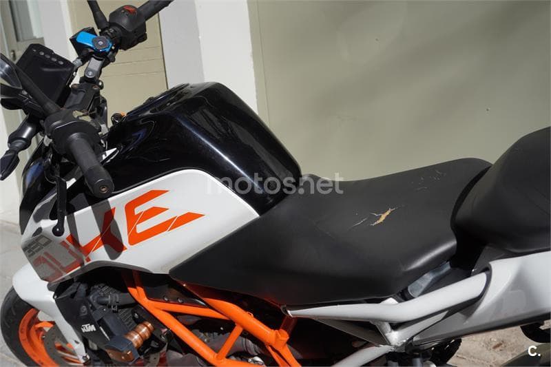 KTM 390 – Vista 3