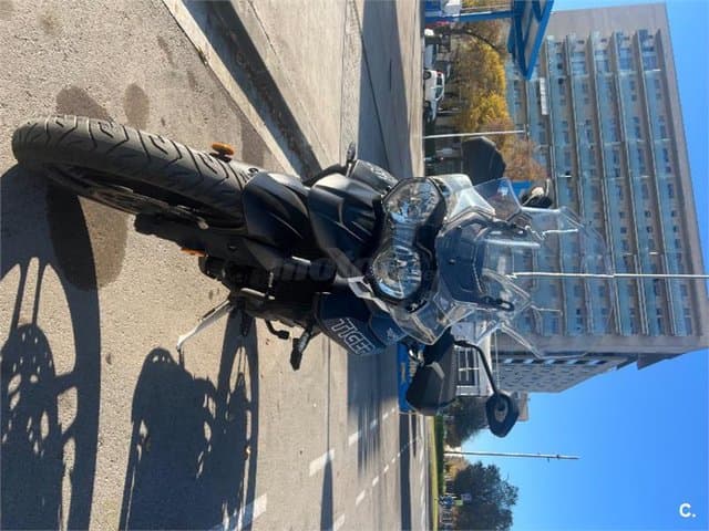 Triumph Tiger 800 XR – Vista 7