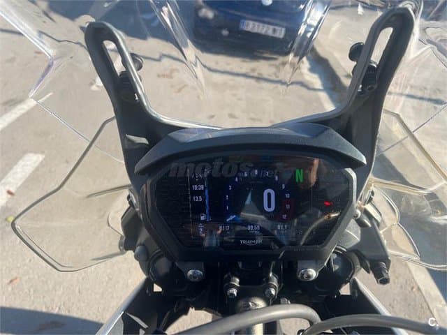 Triumph Tiger 800 XR – Vista 8