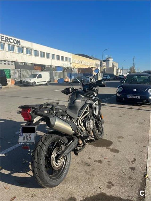 Triumph Tiger 800 XR – Vista 10