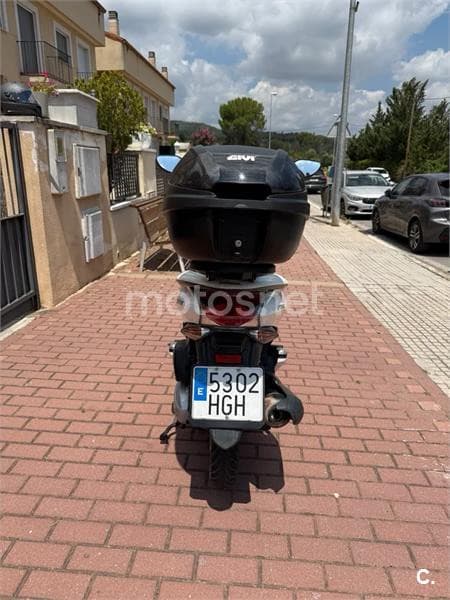 Honda PCX 125 – Vista 3