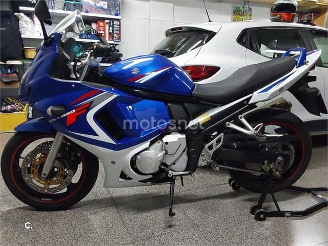 Suzuki GSX 650 F – Vista 4