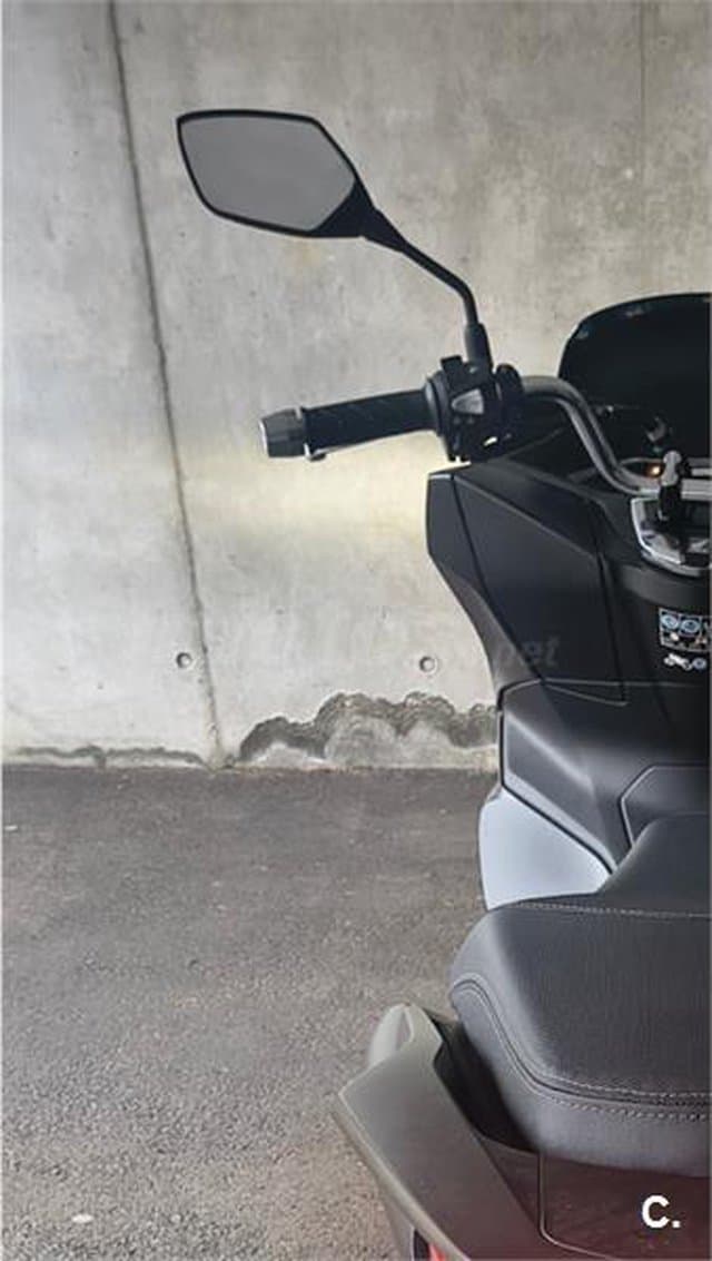 Honda PCX 125 – Vista 3