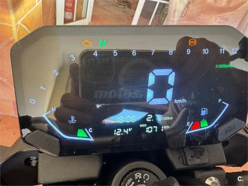 Voge 125 R – Vista 2