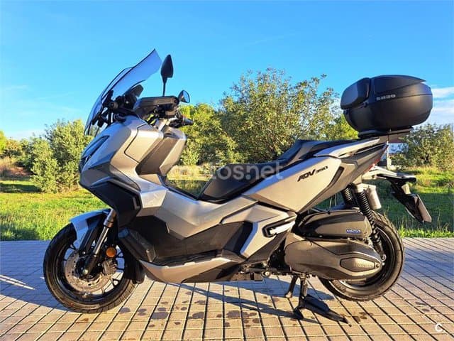 Honda ADV 350 – Vista 2