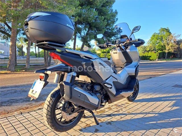 Honda ADV 350 – Vista 13