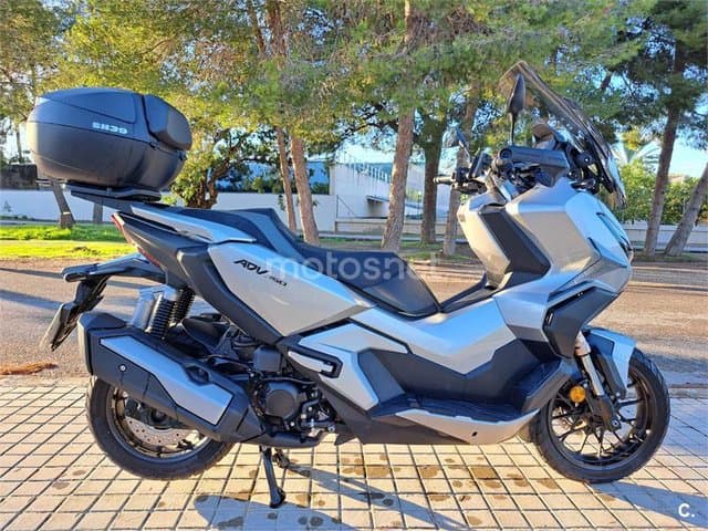 Honda ADV 350 – Vista 3