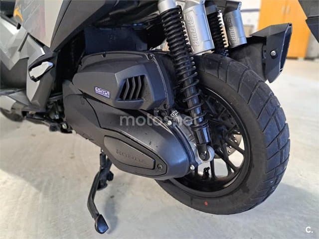 Honda ADV 350 – Vista 7