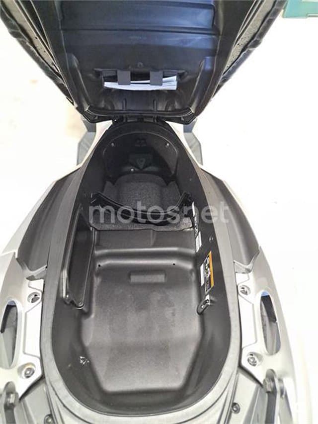 Honda ADV 350 – Vista 9