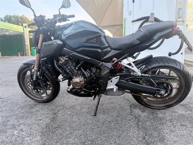 Honda CB 650 R – Vista 3