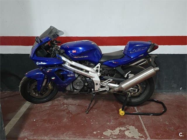 Aprilia RSV 1000 R – Vista 2