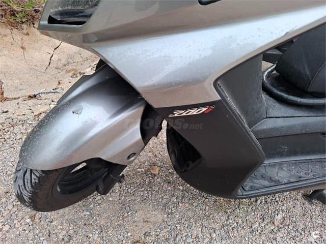 Kymco Super Dink 300I ABS – Vista 3
