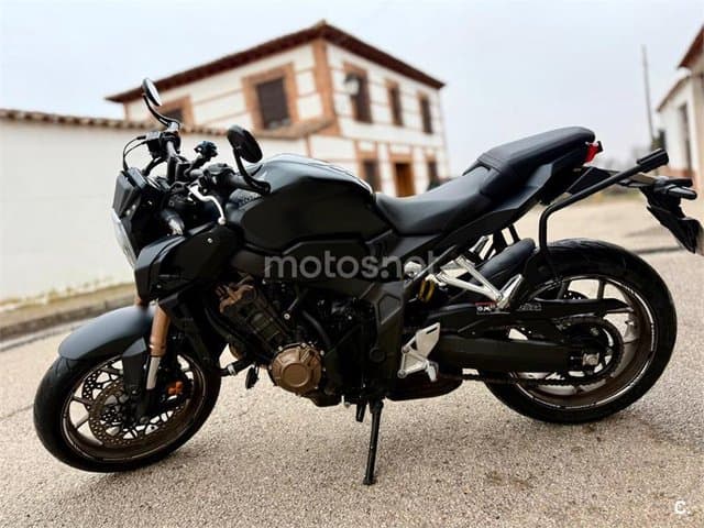 Honda CB 650 R – Vista 15