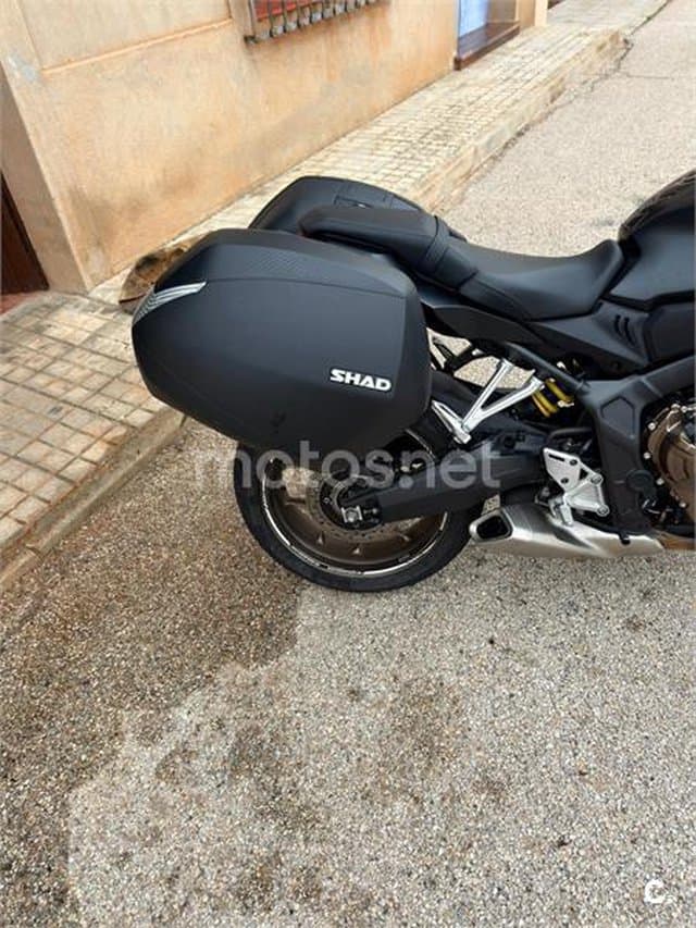 Honda CB 650 R – Vista 5