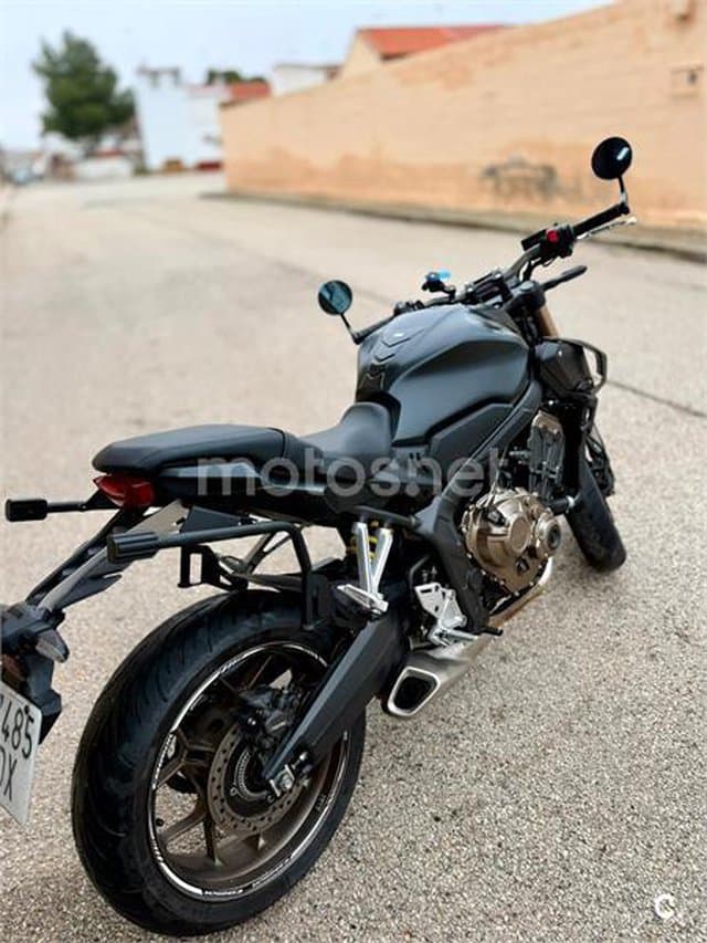 Honda CB 650 R – Vista 10