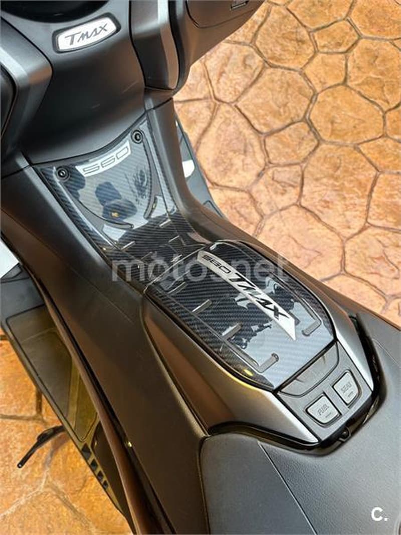 Yamaha TMAX 560 ABS – Vista 5