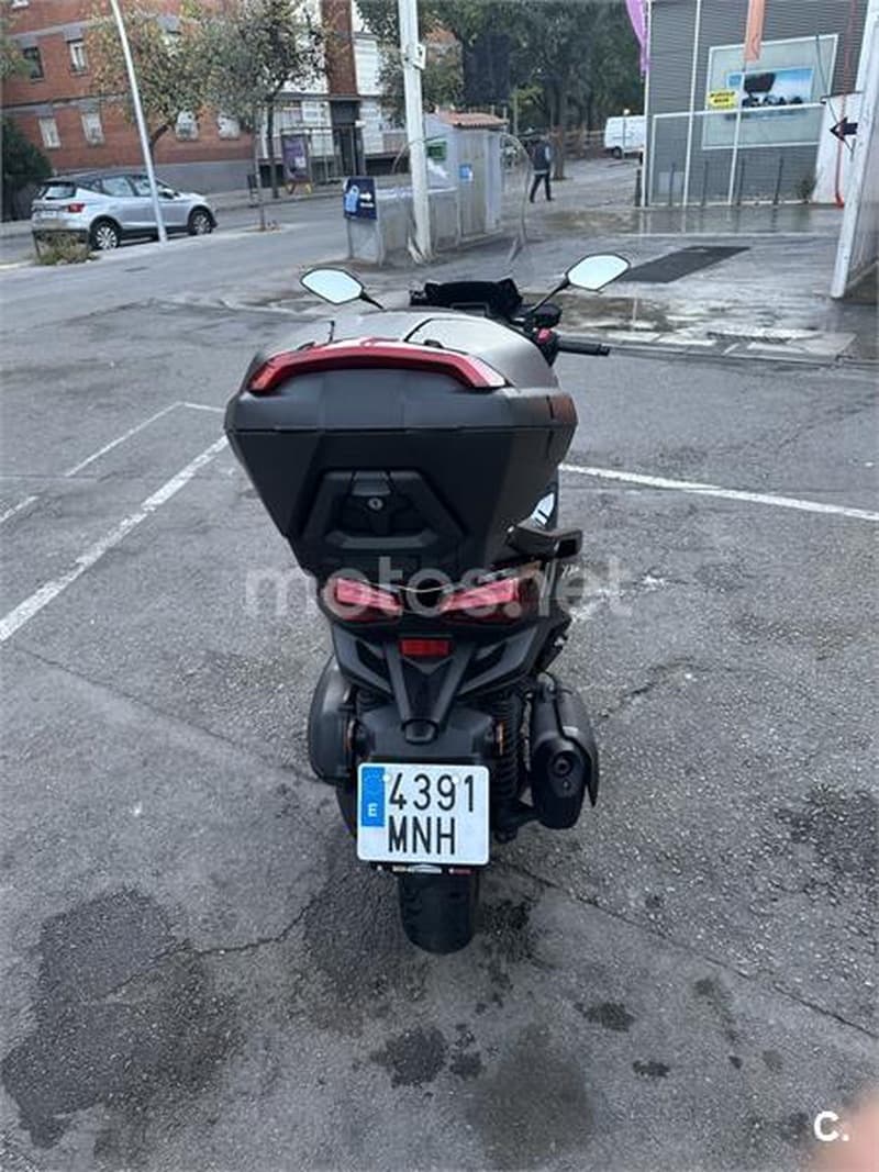 Yamaha XMAX 300 – Vista 5