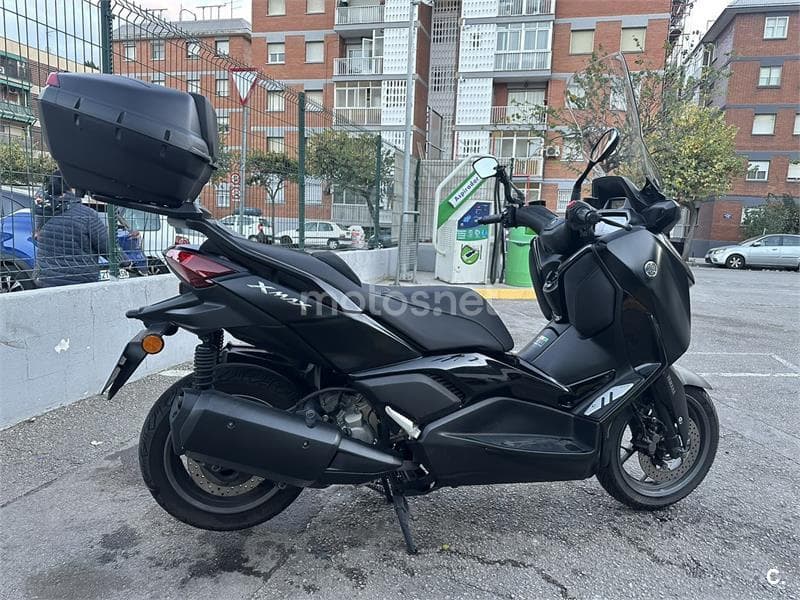 Yamaha XMAX 300 – Vista 6