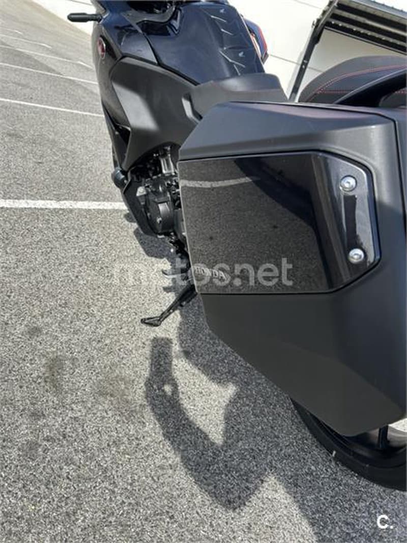 Honda NT1100 – Vista 12