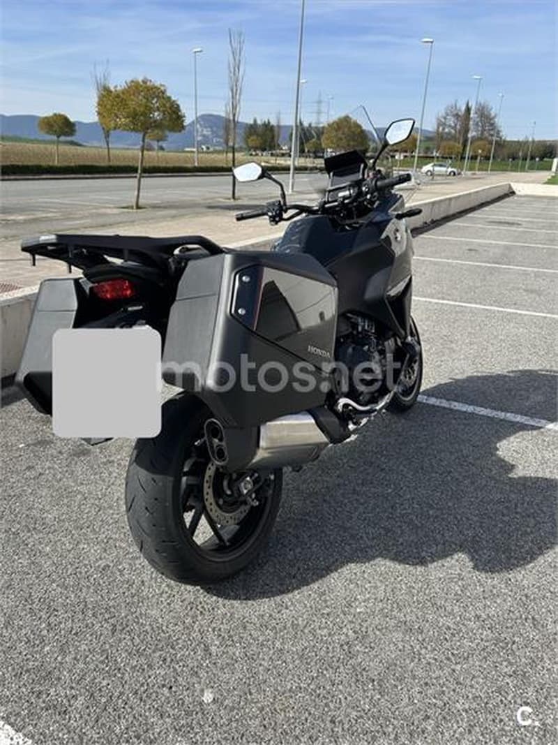Honda NT1100 – Vista 14