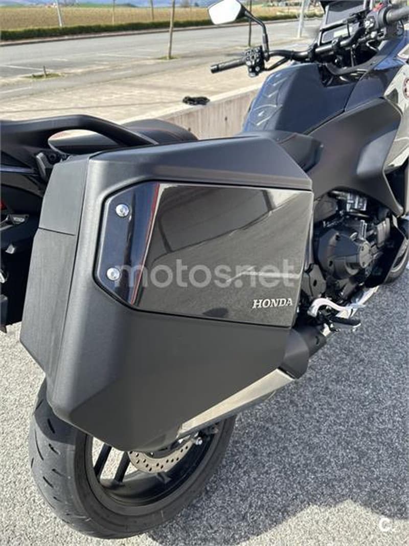 Honda NT1100 – Vista 7