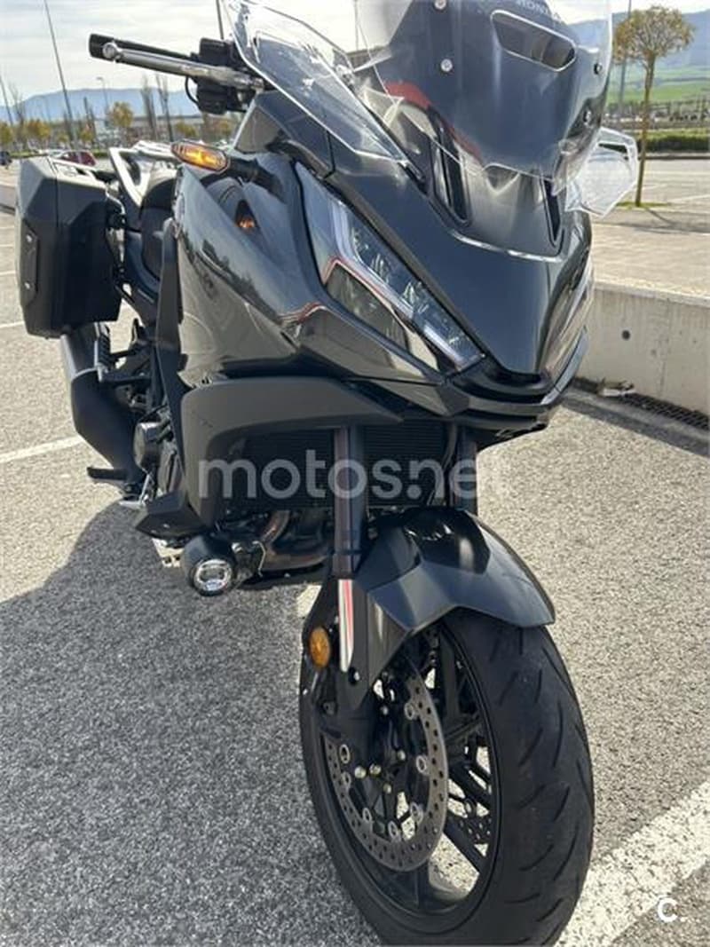 Honda NT1100 – Vista 10