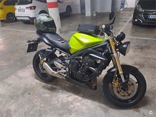 Triumph Street Triple – Vista 6