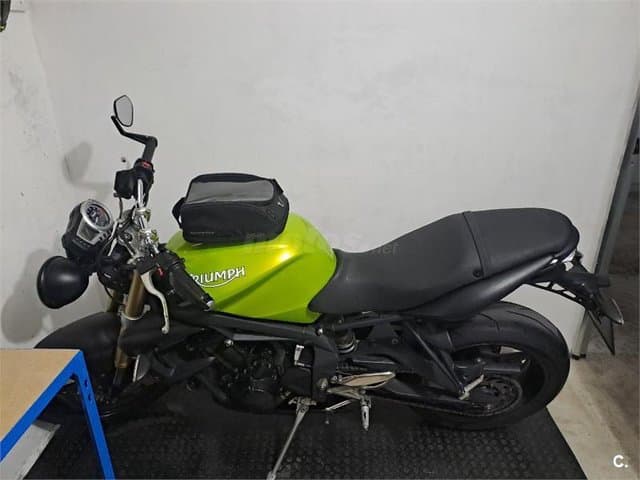 Triumph Street Triple – Vista 7