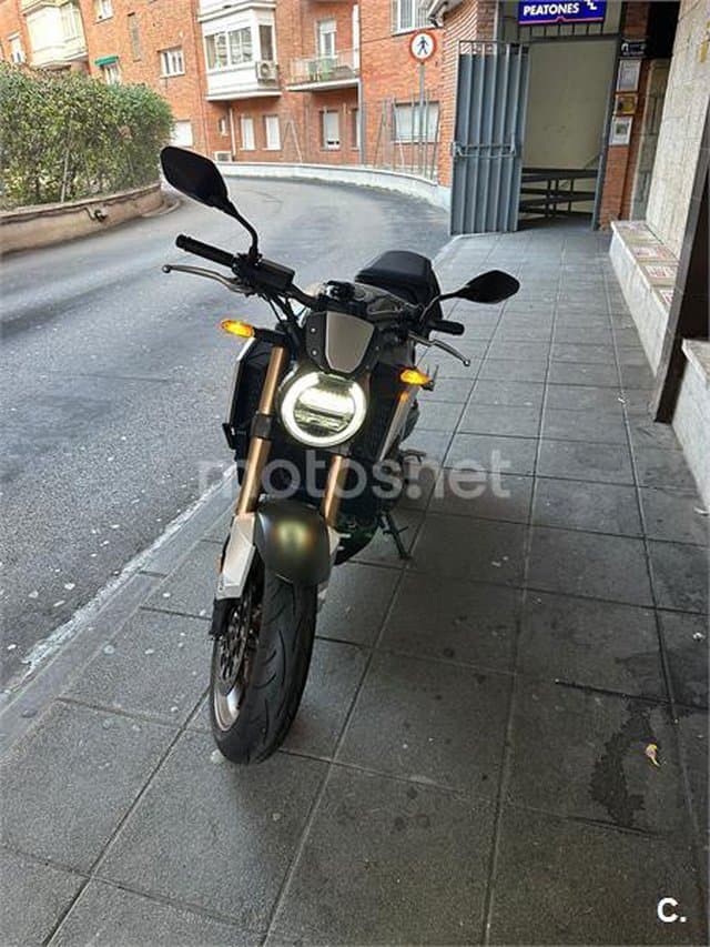 Honda CB 650 R – Vista 6