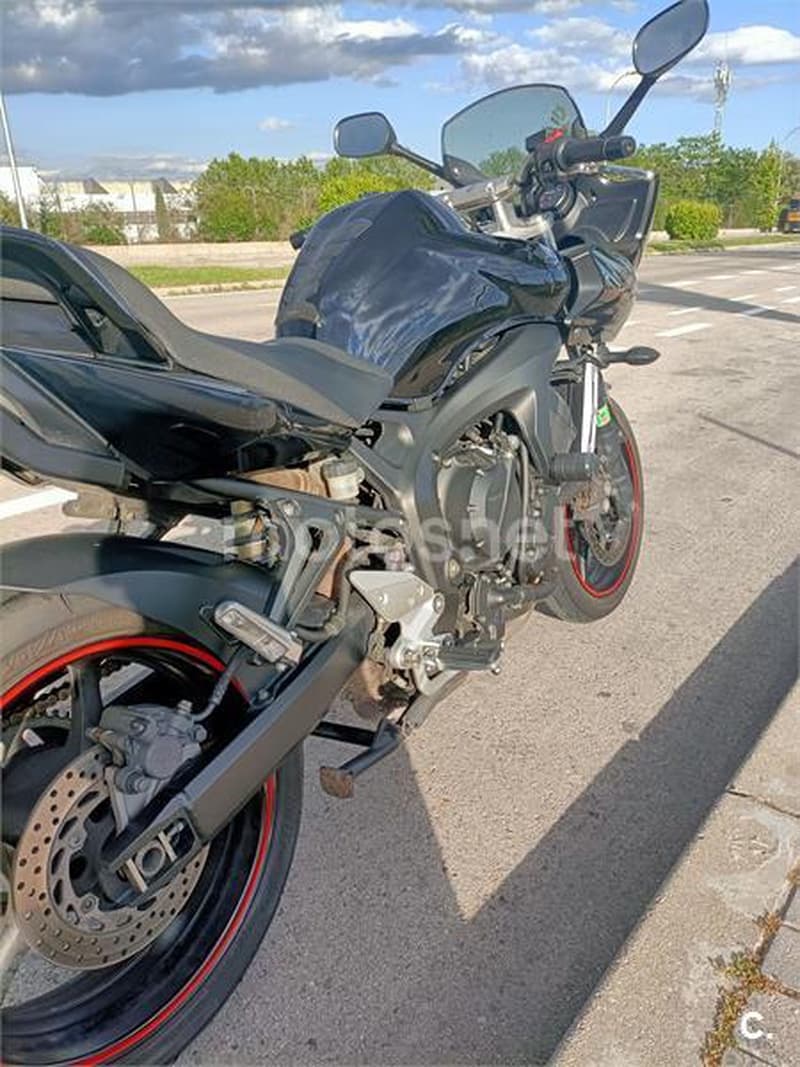 Yamaha FZ6 S S2 2500 € 2007 Madrid - 1