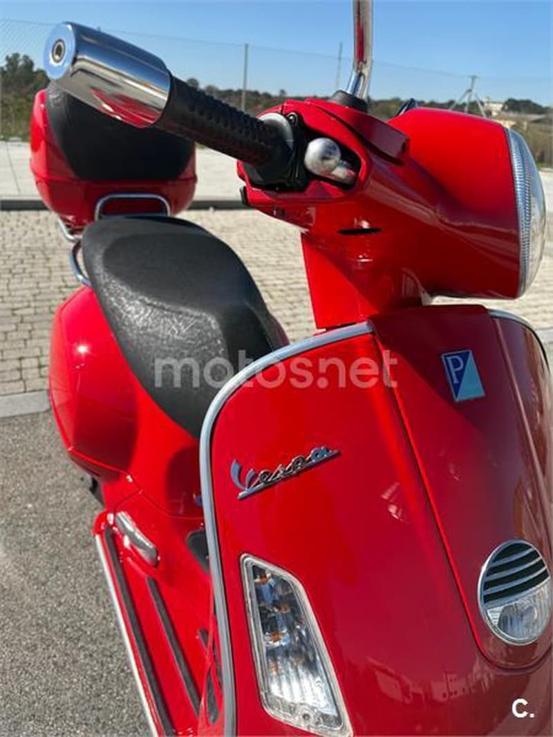 Vespa GTS 125 3300 € 2008 Sevilla - 12