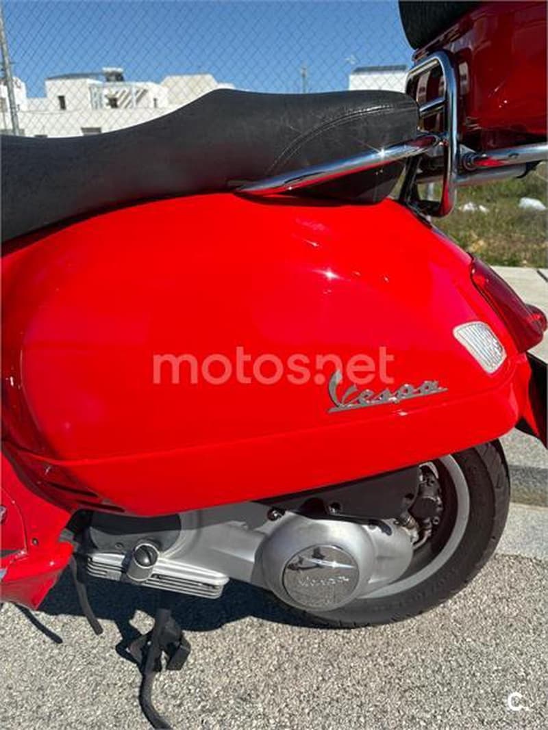 Vespa GTS 125 3300 € 2008 Sevilla - 13