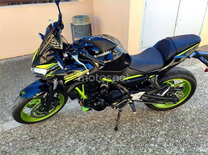 Kawasaki Z 650 6300 € 2021 Cádiz - 6
