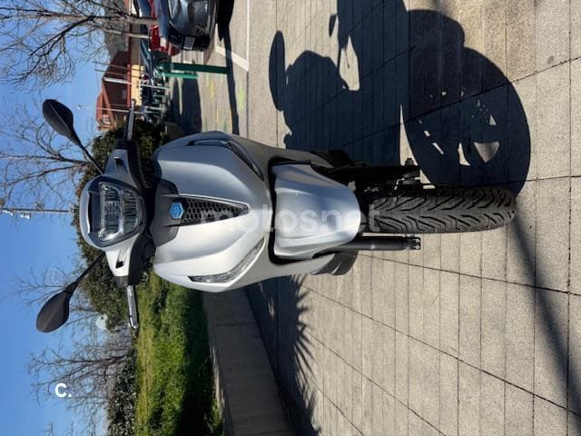 Piaggio Beverly 3950 € 2022 Barcelona - 3