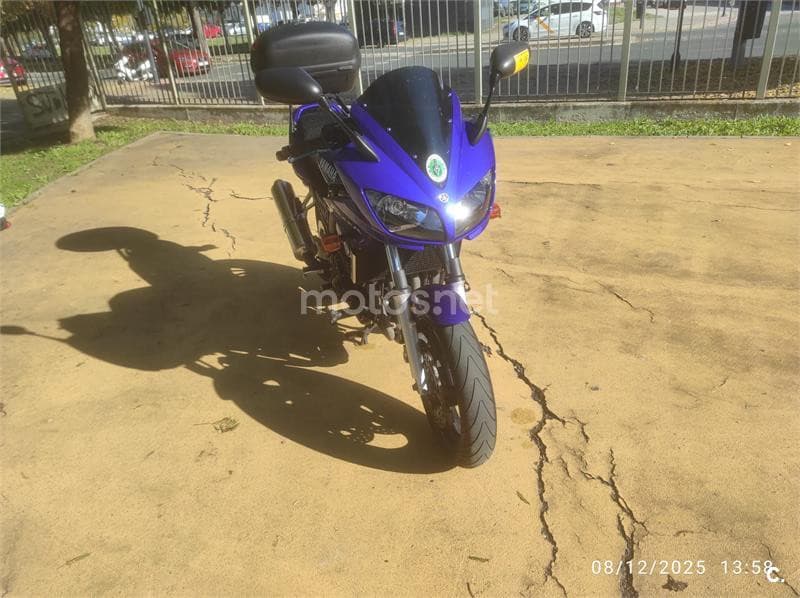 Yamaha FZS 600 Fazer 2200 € 2002 Sevilla - 4